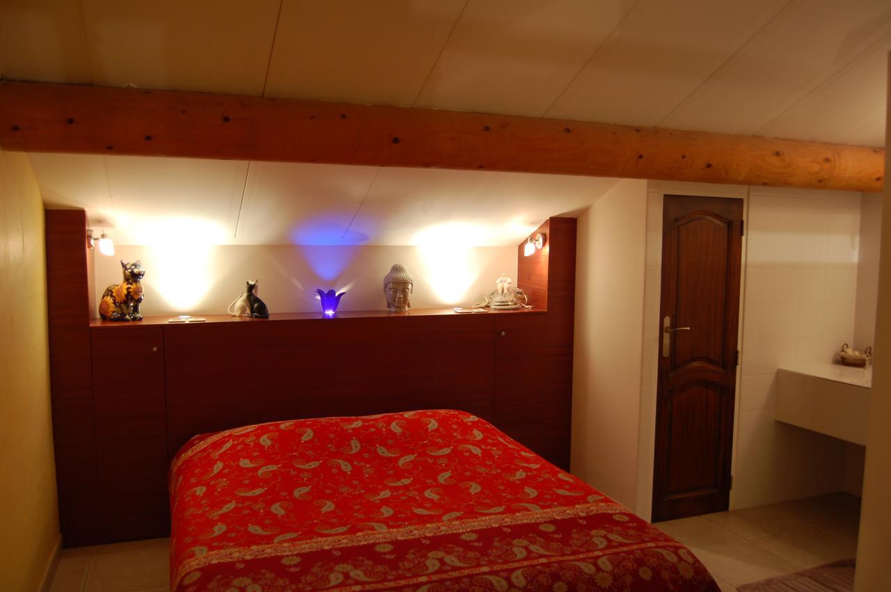 グラヴェソン ル マス フェラン Bed & Breakfast エクステリア 写真