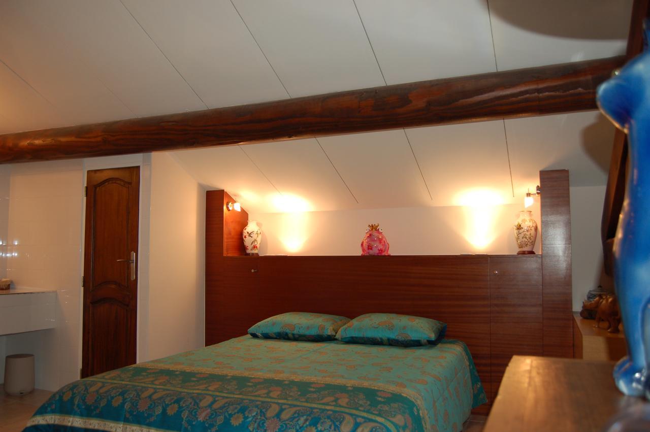 グラヴェソン ル マス フェラン Bed & Breakfast エクステリア 写真